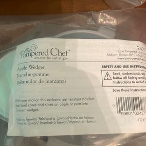 Nib pampered chef APPLE WEDGER